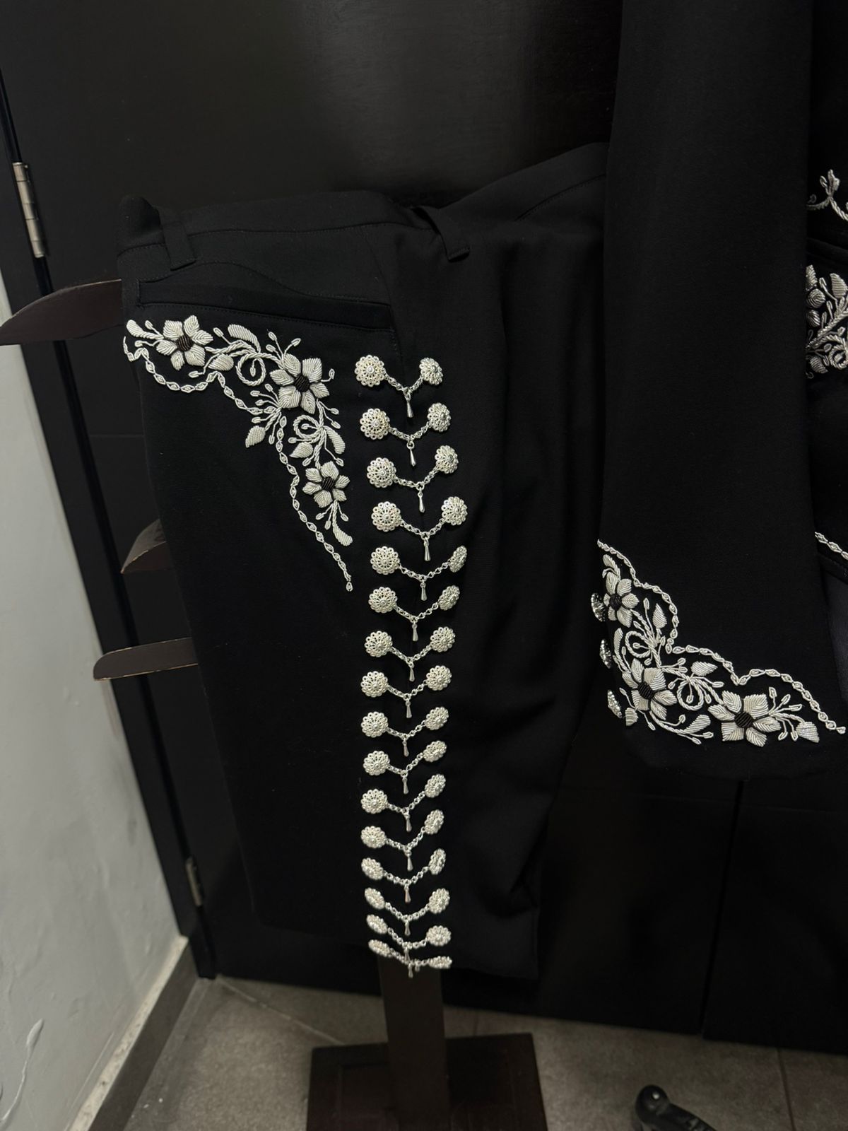 Sebastin Rulli Charro Suite Renato Jorge Negrete Mi Rival