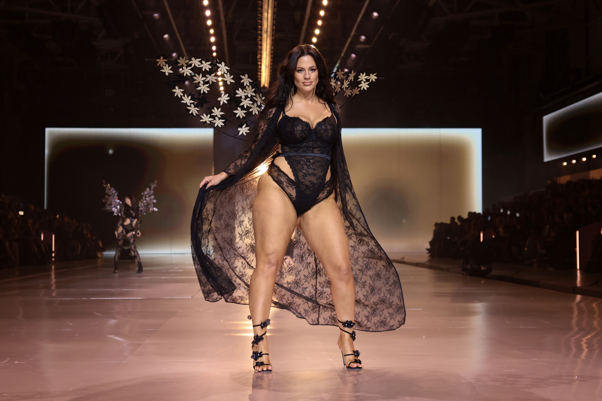 Victorias Secret Fashion Show 2024 en fotos