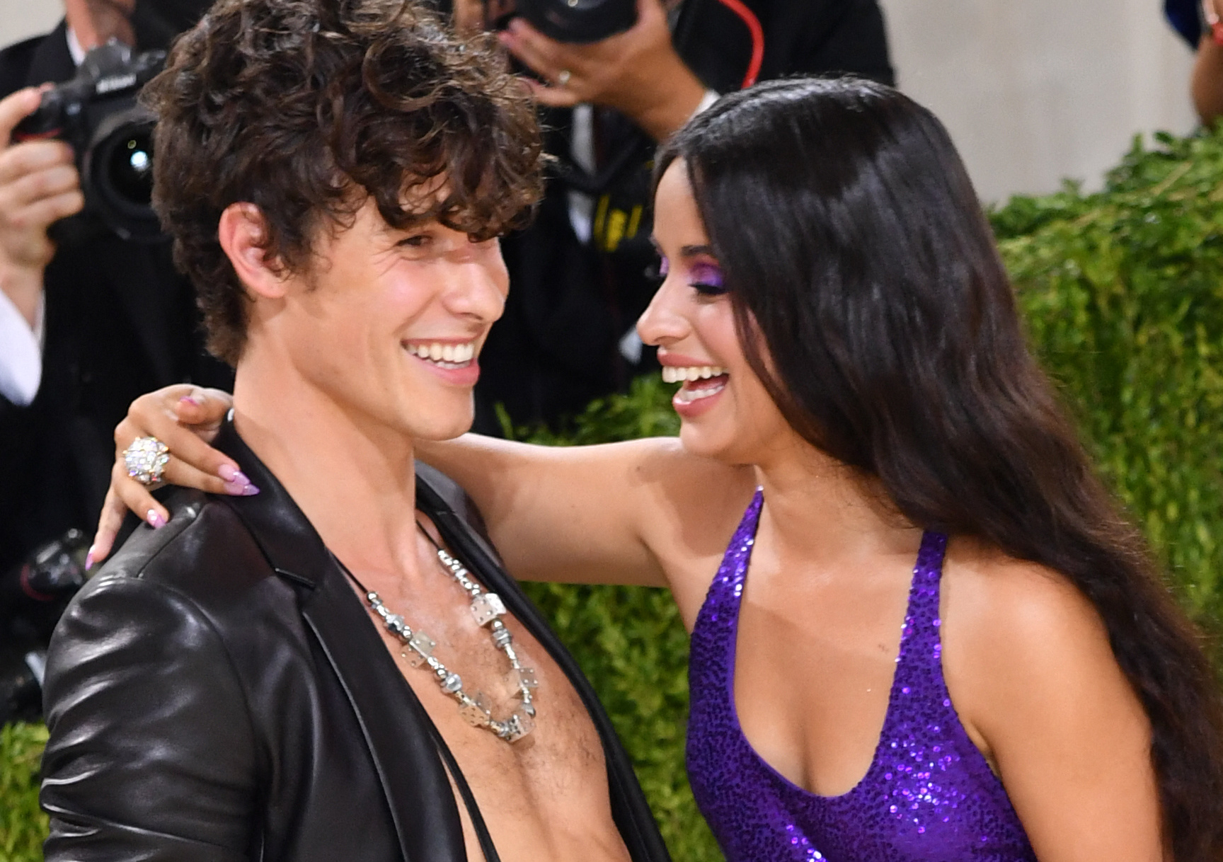 Shawn Mendes takes off his mask and reveals even more intimacies like a pregnancy scare