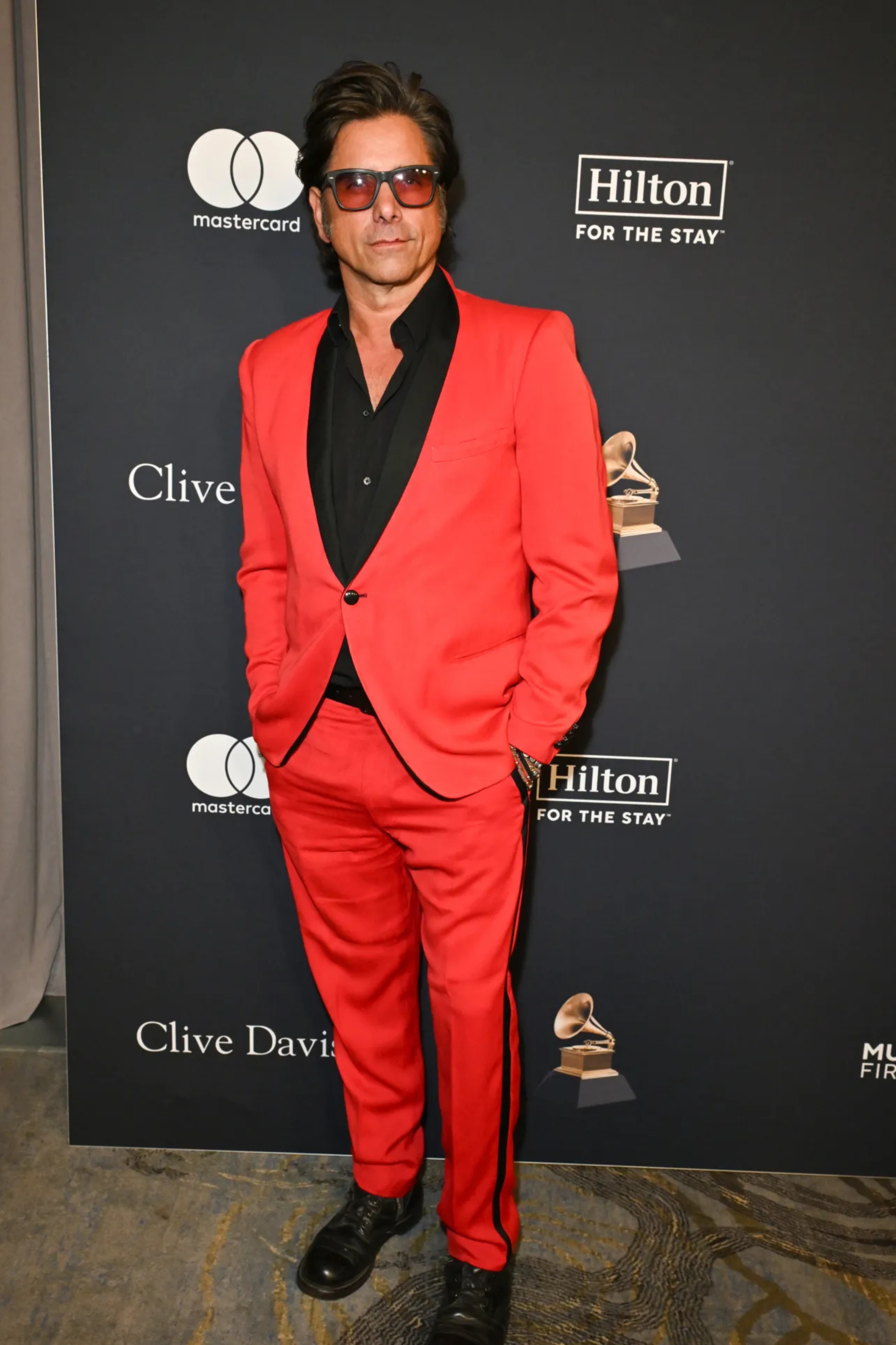 Grammys 2025 Alfombra roja Clavis Davis fiesta