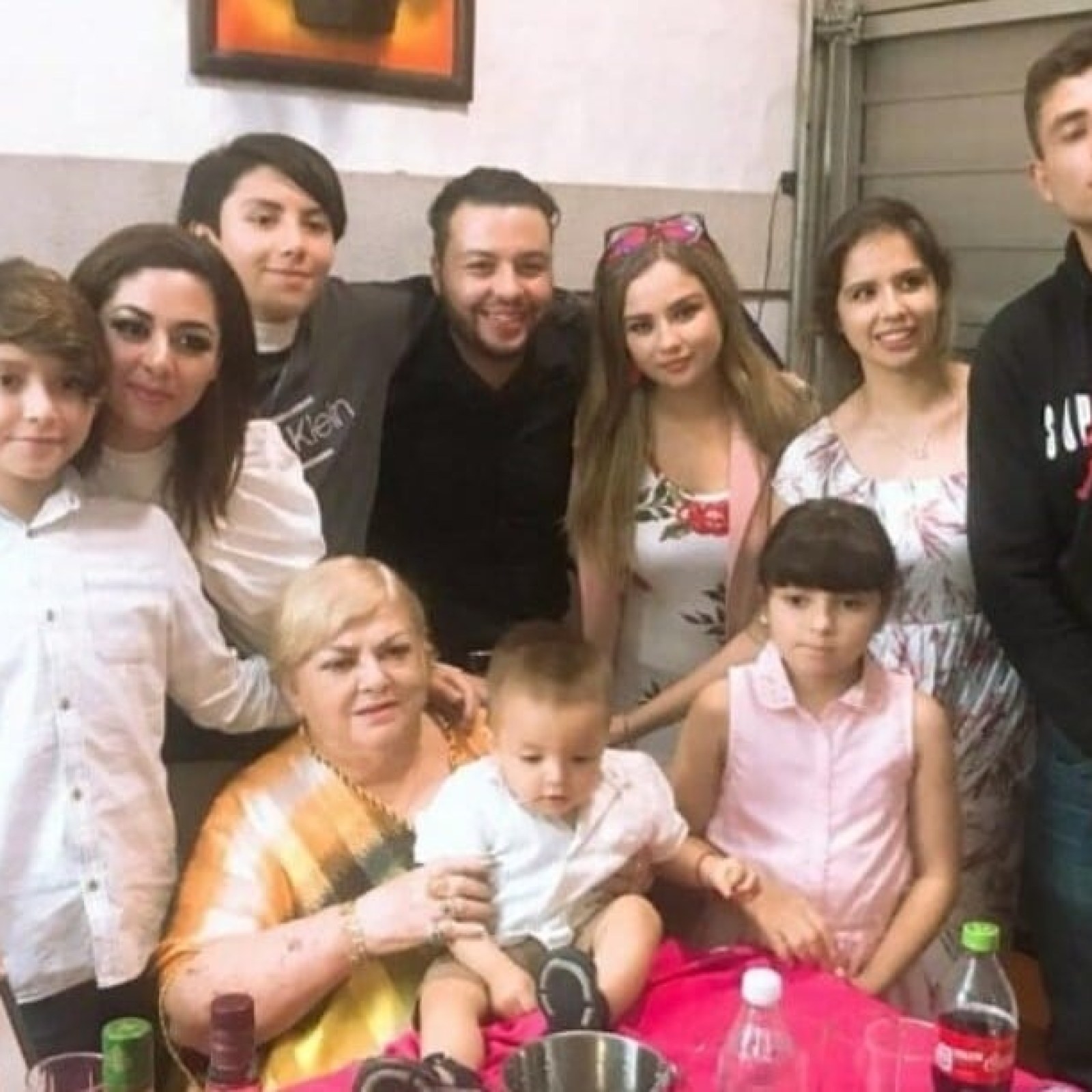 Muerte de Paquita la del Barrio: Esta es la familia que la llora