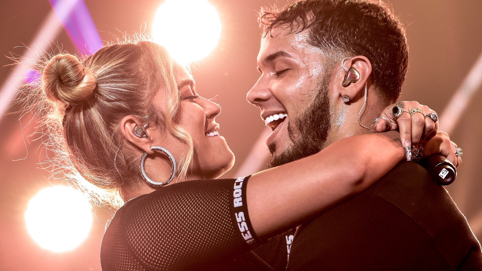 Karol G habla por primera vez sobre el "infierno" que vivió con Anuel AA en su documental de Netflix