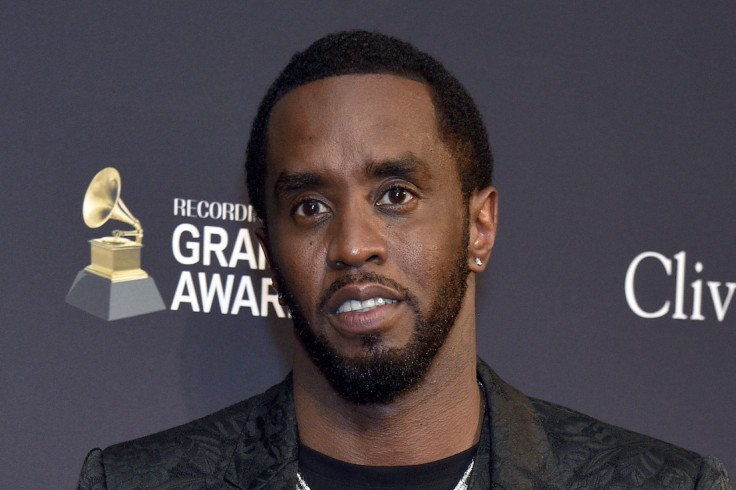 Bailarina Go-Go acusa a Diddy de obligar a las "esclavas sexuales" a usar...
