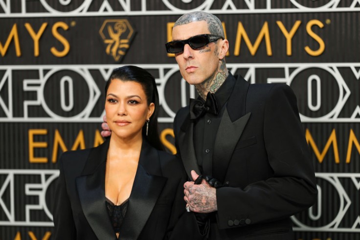 Kourtney Kardashian afirma que le dieron un puñetazo en la cara