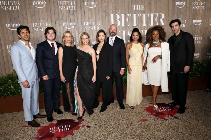 Gabriel Sloyer y el elenco de The Better Sister Prime