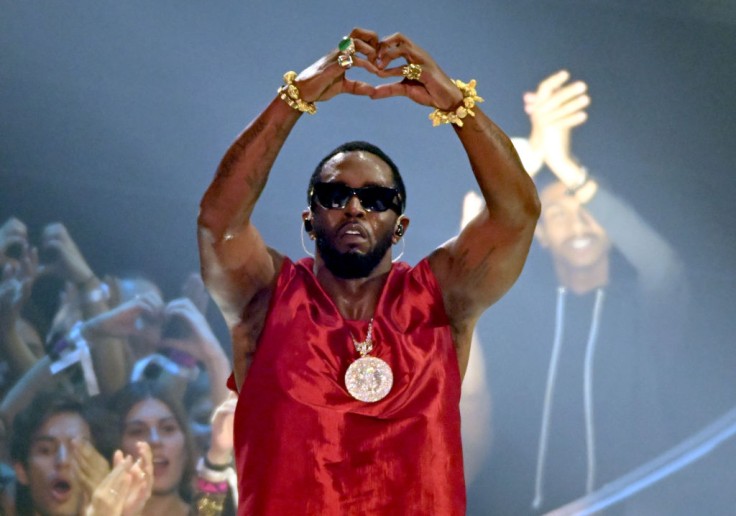 El equipo de Diddy presiona para suprimir las pruebas de la redada y cita "declaraciones falsas".