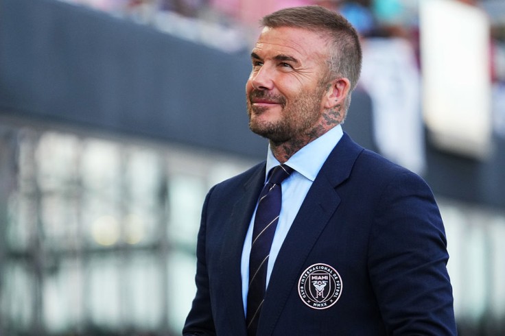 David Beckham presume una calva accidental, su esposa no.