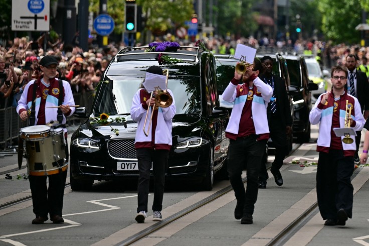 El funeral de Ozzy Osbourne en Birmingham dejó a Sharon y su familia devastados