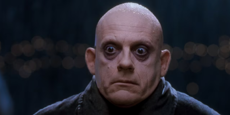 Steve Buscemi como el director Barry Dort