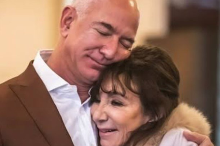 Jackie Bezos, la madre de Jeff, muere a los 78 años
