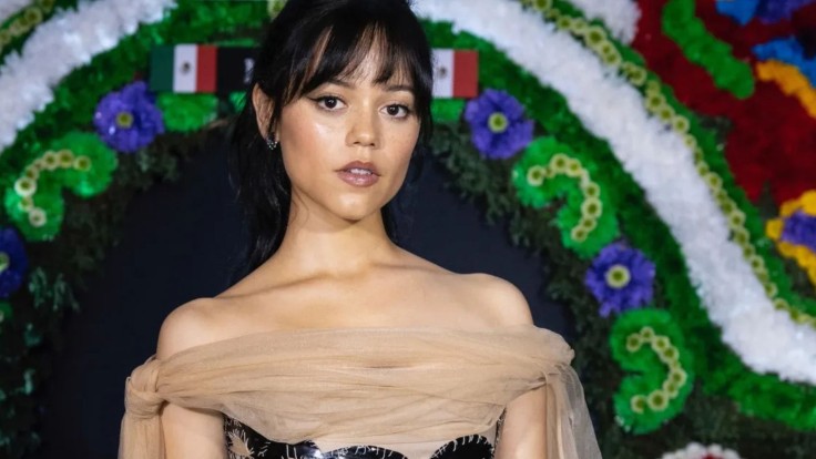 Jenna Ortega habla sobre su español, su infancia chicana y el miércoles.
