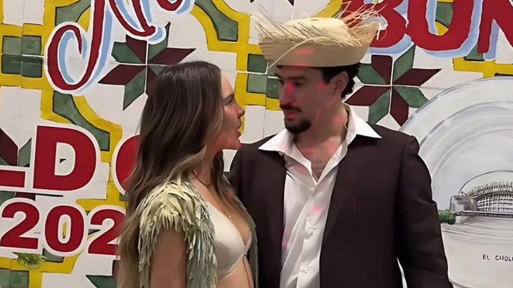 Belinda y Bad Bunny en La Casita