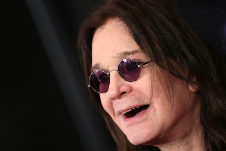El cantautor británico Ozzy Osbourne, fallecido a los 76 años, fue diagnosticado con Parkinson en 2019.
