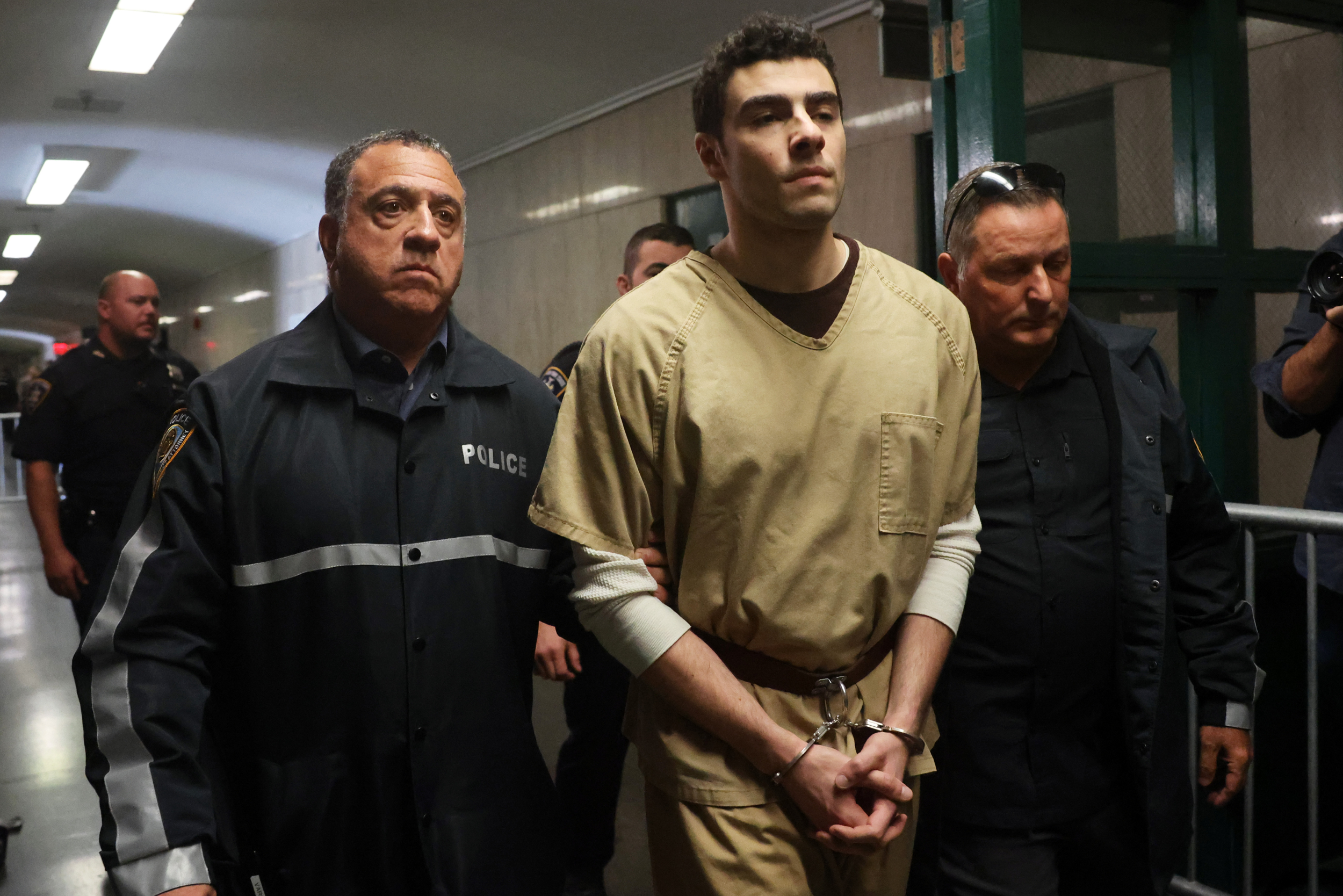 Luigi Mangione, acusado de terrorismo, reaparece despus de 6 meses