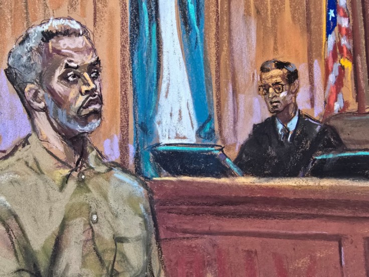 Bocetos de la sala del tribunal durante la sentencia de Diddy