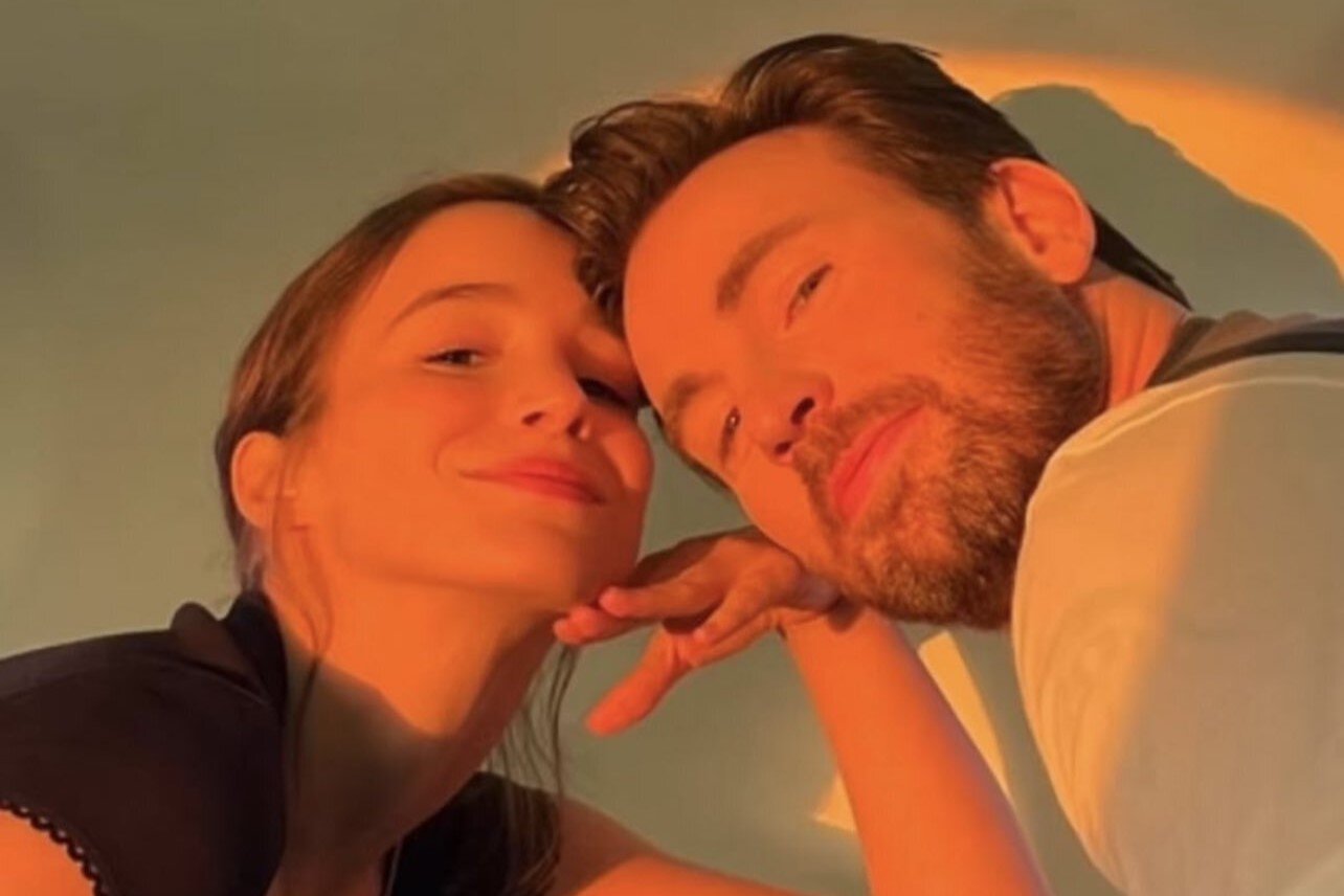 Chris Evans y Alba Baptista Chris Evans y Alba Baptista