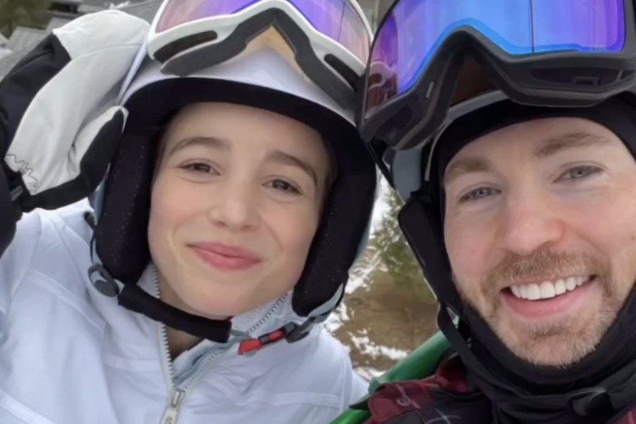 Chris Evans y Alba Baptista Chris Evans y Alba Baptista