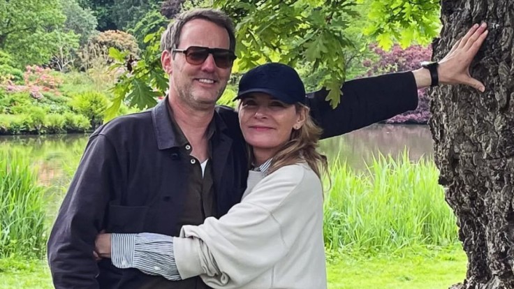 Kim Cattrall y Russell Thomas