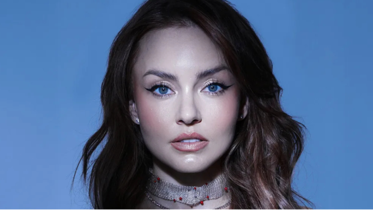 Angelique Boyer en Domenica Montero TelevisaUnivisin vs La dueña
