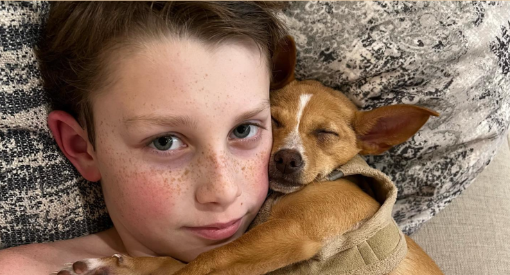 Ben Travolta con perro