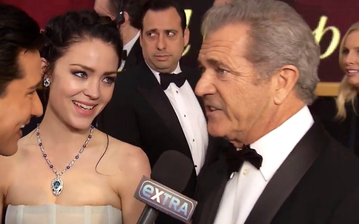 Mel Gibson y Rosalind Ross